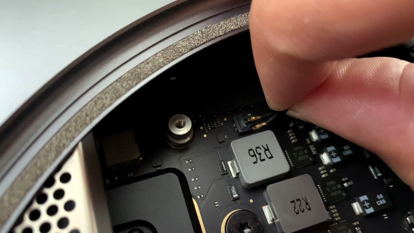 Mac mini RAM upgrade LED indicator leads  1