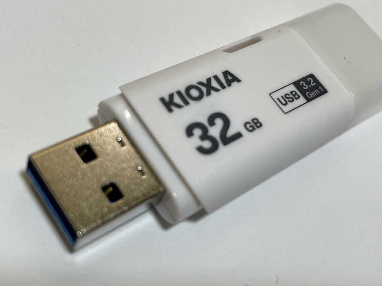 KIOXIA USBフラッシュメモリ32GB USB3.2 Gen1並行輸入品を購入 - ソフトアンテナ