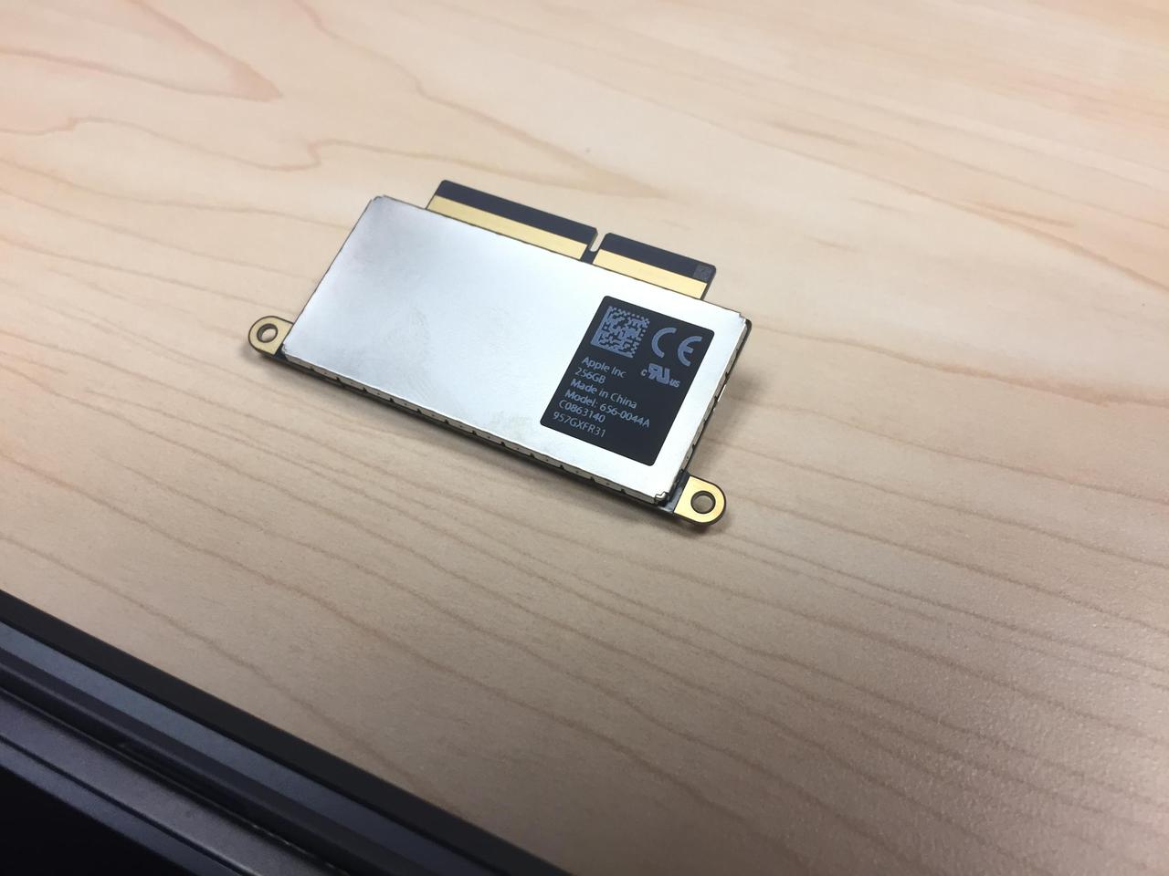 【慈悲】OWC、Touch Bar無しのMacBook ProのSSDが取り外し可能であることを発見 - ソフト ...